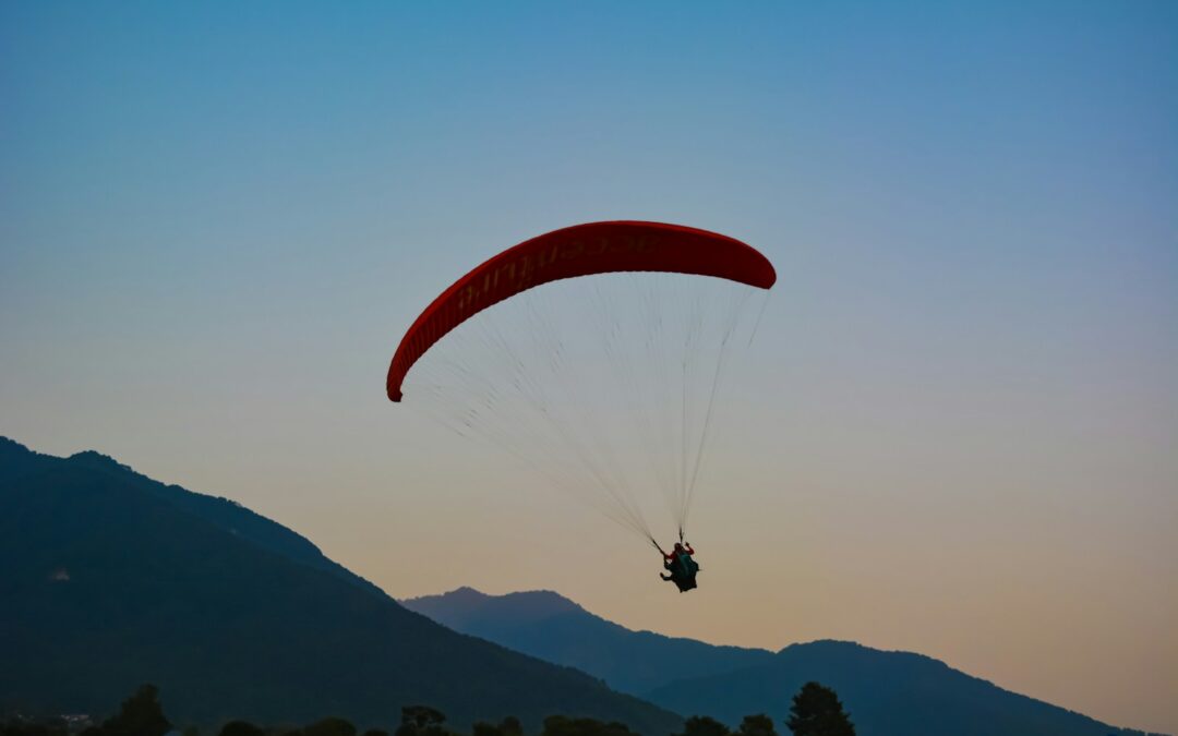 Paragleiten in Österreich: Die Ausbildung zum freien Fliegen